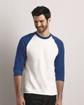 Unisex Heavy Cotton™ Raglan Three-Quarter Sleeve T-Shirt